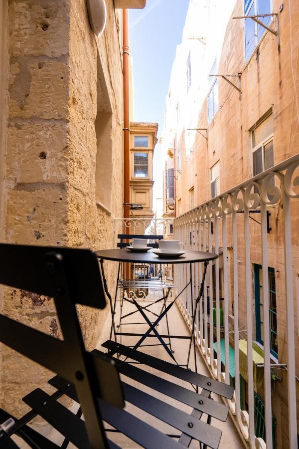 Charming Valletta 1 Bedroom Apartment Off Republic Street Sleeps 4 Exterior foto